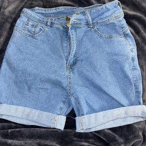 Shein shorts M